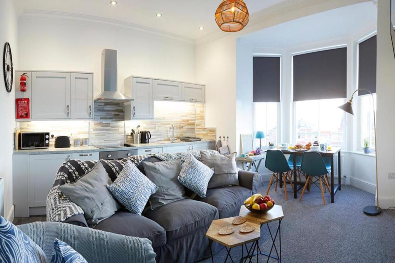 Seascape - Fantastic Location With Sea Views! สการ์โบโรห์ ภายนอก รูปภาพ